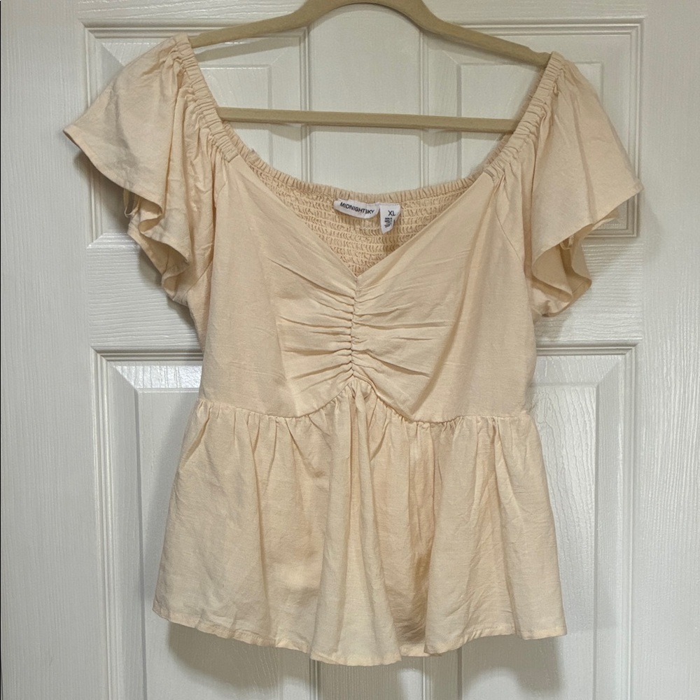 Chic Cream Ruched Women's Blouse